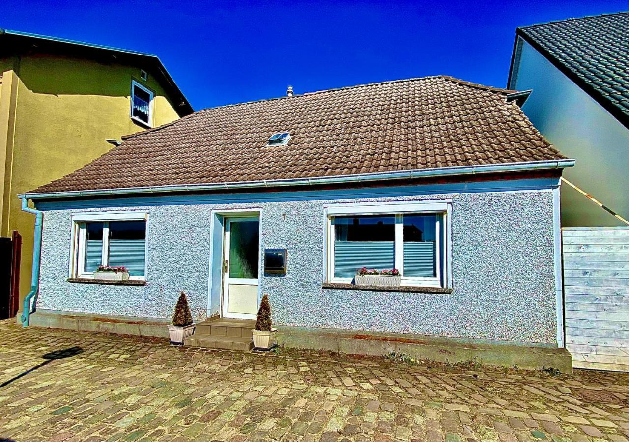 Gemuetliche Ferienwohnung Sagard Extérieur photo
