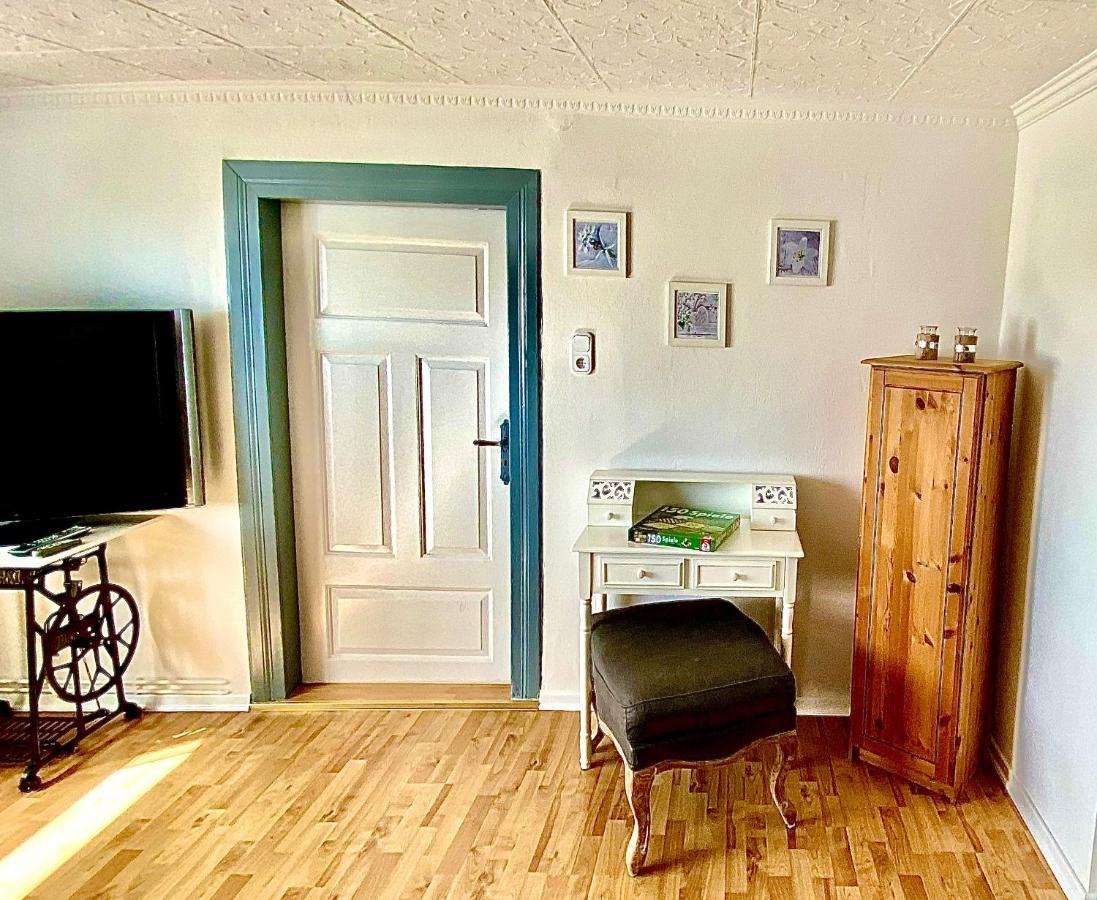 Gemuetliche Ferienwohnung Sagard Extérieur photo