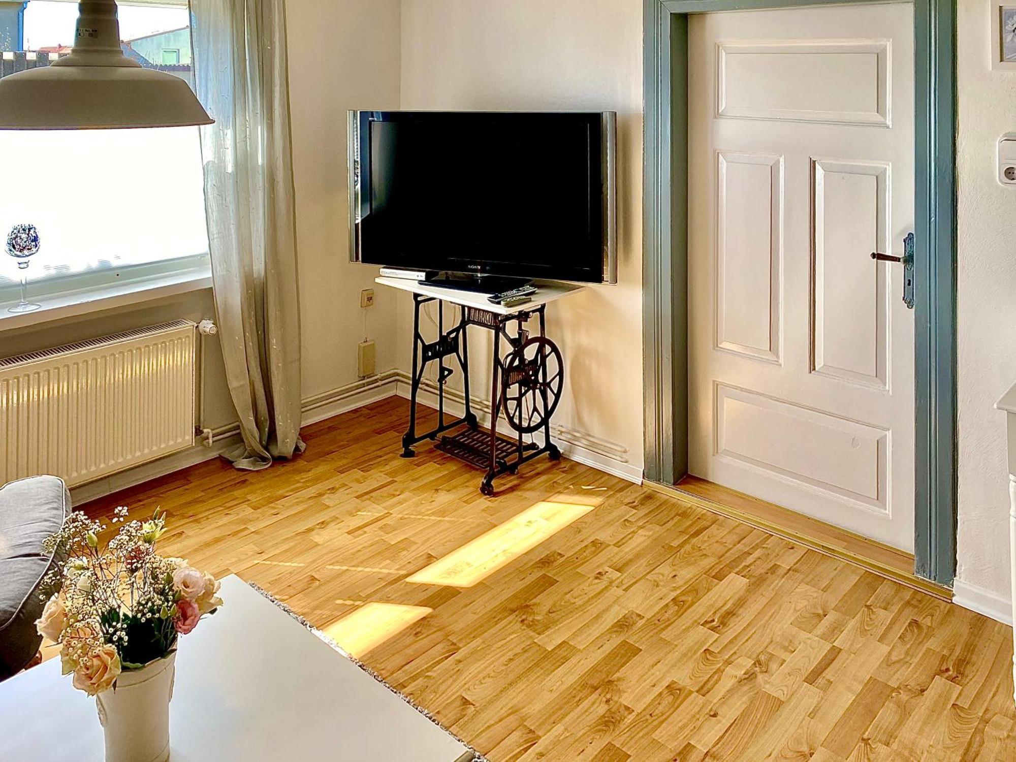 Gemuetliche Ferienwohnung Sagard Extérieur photo